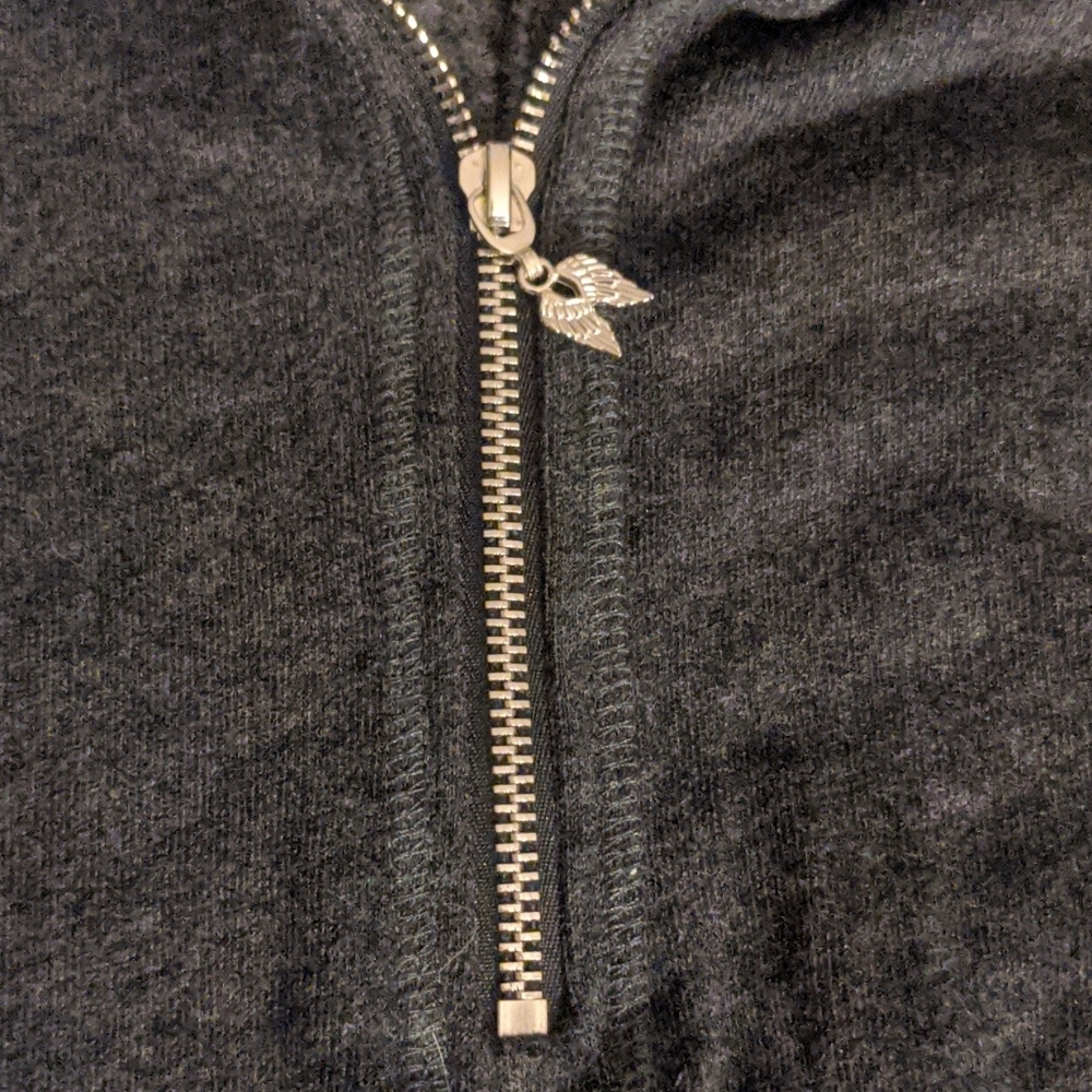 Victoria Secrets women's pullover - Picture 6 of 8